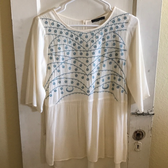 Embroidered tunic - Picture 1 of 4